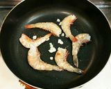 超簡単☆エビとトマトのスパゲッティ作り方1写真