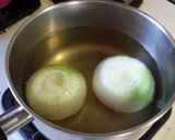丸玉葱の肉味噌かけ作り方1写真