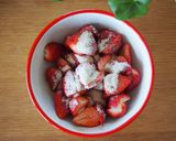 【真っ赤に仕上げる】低糖いちごソース作り方1写真