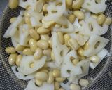 水煮大豆＆レンコンの梅おかか和え作り方1写真