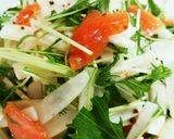 切って混ぜるだけ！サーモンと水菜のサラダ作り方4写真