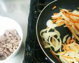 野菜もたっぷり♪焼き肉丼ぶり作り方2写真