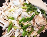 鶏ひき肉と豆腐のキムチ炒め作り方2写真