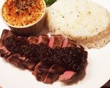 アボカドのステーキソース炒め作り方1写真