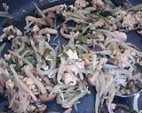 ひき肉もやし炒め☆塩昆布で♪作り方2写真