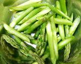 アスパラ・ベーコン・バター醤油炒飯作り方1写真