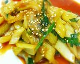 セロリとニラと新玉ねぎのピリ辛炒め作り方5写真