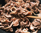 豚肉とごぼうのすき焼き炒め作り方1写真