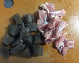 里芋と鶏肉の味噌煮作り方1写真