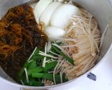 簡単!もずくと玉ねぎニラえのきのお吸い物作り方4写真
