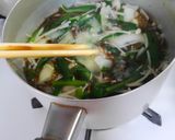 簡単!もずくと玉ねぎニラえのきのお吸い物作り方5写真