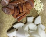 ウィンナーと大根のコンソメ煮込み作り方1写真