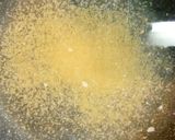 キヌサヤ・玉ねぎ・油揚げの味噌汁作り方2写真