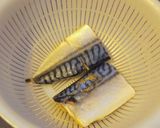 味噌煮より簡単☆鯖の梅しょうゆ煮作り方1写真