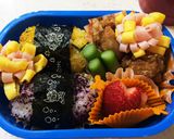 可愛いおにぎりと唐揚げ弁当☆夕食にも！作り方6写真