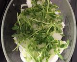 玉ねぎと豆苗の和え物作り方3写真