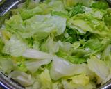 簡単レタスとニラ トマトの味噌中華スープ作り方2写真