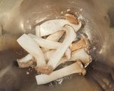 エリンギ×豚バラのカリカリチーズ焼き✾作り方1写真