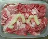 料理に使う 豚肉の甘辛漬け(保存食)作り方1写真