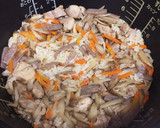 今日ランチ♪鶏肉と牛蒡の簡単炊き込みご飯作り方4写真