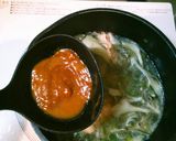 簡単☆マイタケとネギのゴマ油炒めお味噌汁作り方3写真