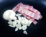 もずくもやしのベーコンにんにくマヨ炒め作り方2写真