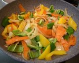 豚バラ肉とカラフル野菜の塩レモン炒め作り方5写真