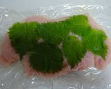 レンジで簡単♪梅干し風味✿鶏むね肉ロール作り方3写真