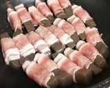 甘辛ヘルシーおかず☆こんにゃくの肉巻き作り方11写真