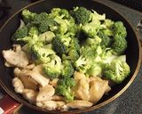 ブロッコリーと鶏の　さっぱり梅～炒め作り方7写真