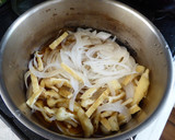 節約するなら卵とじ☆　玉ねぎと油揚げ❀作り方2写真