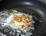 ピリっと旨い！きのこのバター醤油パスタ作り方2写真