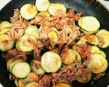 豚肉とズッキーニのケチャップ炒め作り方5写真
