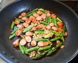 簡単！アスパラとウィンナーの炒めご飯作り方5写真