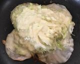 餃子の皮で！もちもちキャベチー♡作り方7写真