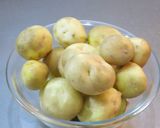 新じゃがの丸々揚げ作り方1写真