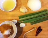 身近な食材で作るイエローカレーのペースト作り方1写真