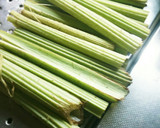 フキの下処理法 皮剥き、茹でかた作り方1写真