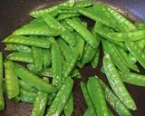 あと一品！さやえんどうのバター醤油炒め作り方3写真