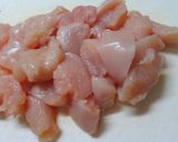 簡単♪鶏むね肉としめじの西京味噌煮込み！作り方2写真