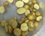 新じゃがと鶏肉炒め♪作り方3写真