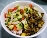 簡単！混ぜるだけの梅ほんだしベジ丼作り方1写真