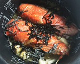紅鮭と塩昆布の炊き込みごはん作り方2写真