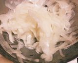 主食にもOK！豚肉と大根のパリパリサラダ作り方2写真