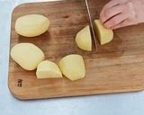 ポテトとにんじんを添えたローストチキン作り方3写真