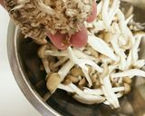 簡単時短節約☆豚肉しめじのマヨキャベ炒め作り方1写真