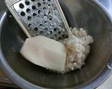レモンで食べるれんこんと鶏挽の団子作り方1写真