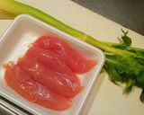 さっぱり梅味☆鶏のササミ&セロリの炒め物作り方1写真