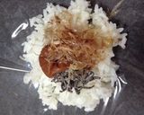 スイートな梅で☆おかか塩昆布おにぎり♪作り方1写真