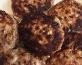 梅と大葉の餡かけ〜和風ハンバーグ作り方1写真